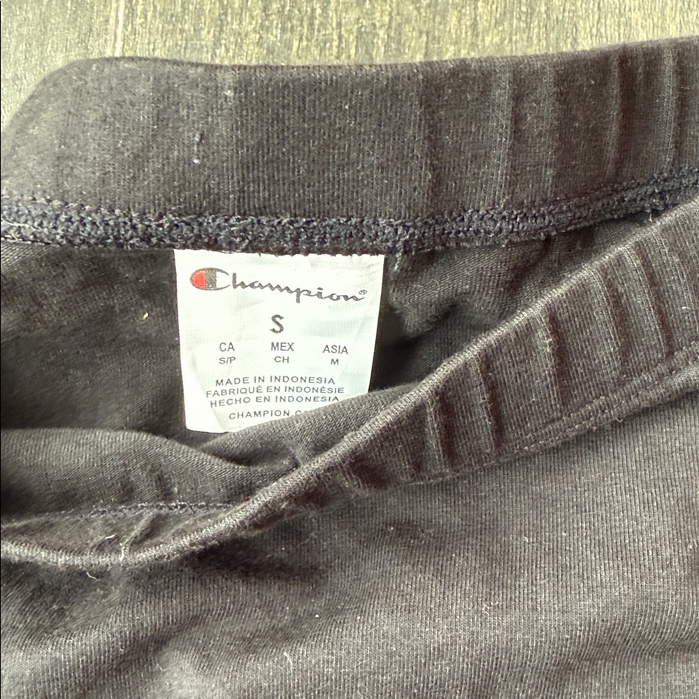 Champion Women's Classic Black Pencil Skirt - Picture 2 of 4